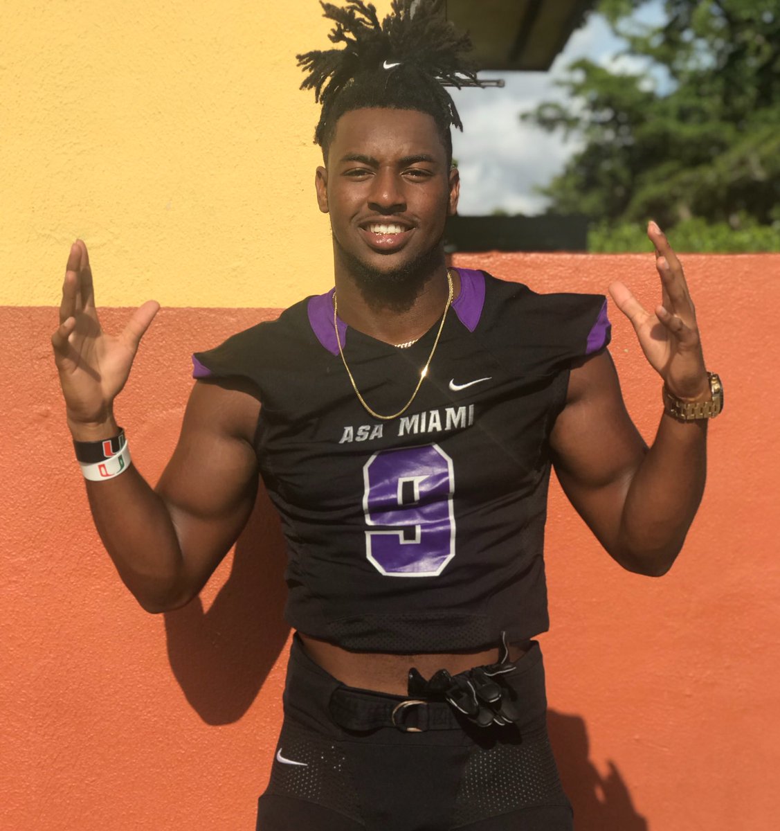 RipZee_Ryan's tweet image. All Smiles 😌💯
#Gameday9️⃣
#RipZee