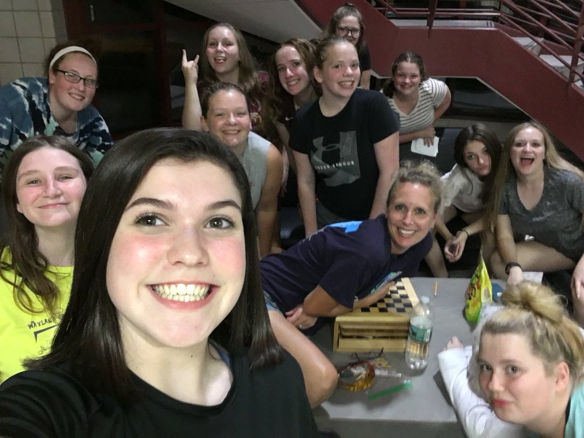 sbelcher93's tweet photo. JV Volleyball lock-in was a huge success!  Definitely a fun-filled night that will have lasting memories. #volleyball #girlsjustwannahavefun #gowccseagles https://t.co/H1465IsaO1