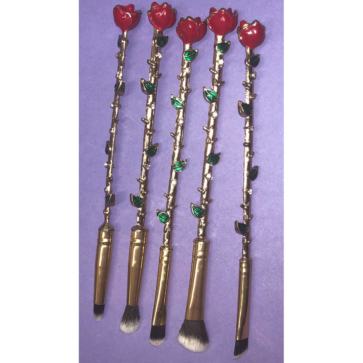 ToriRoseCos's tweet photo. Rose Brushes are live now! https://t.co/4sY8B8eK79 https://t.co/C0iXgOvDnT