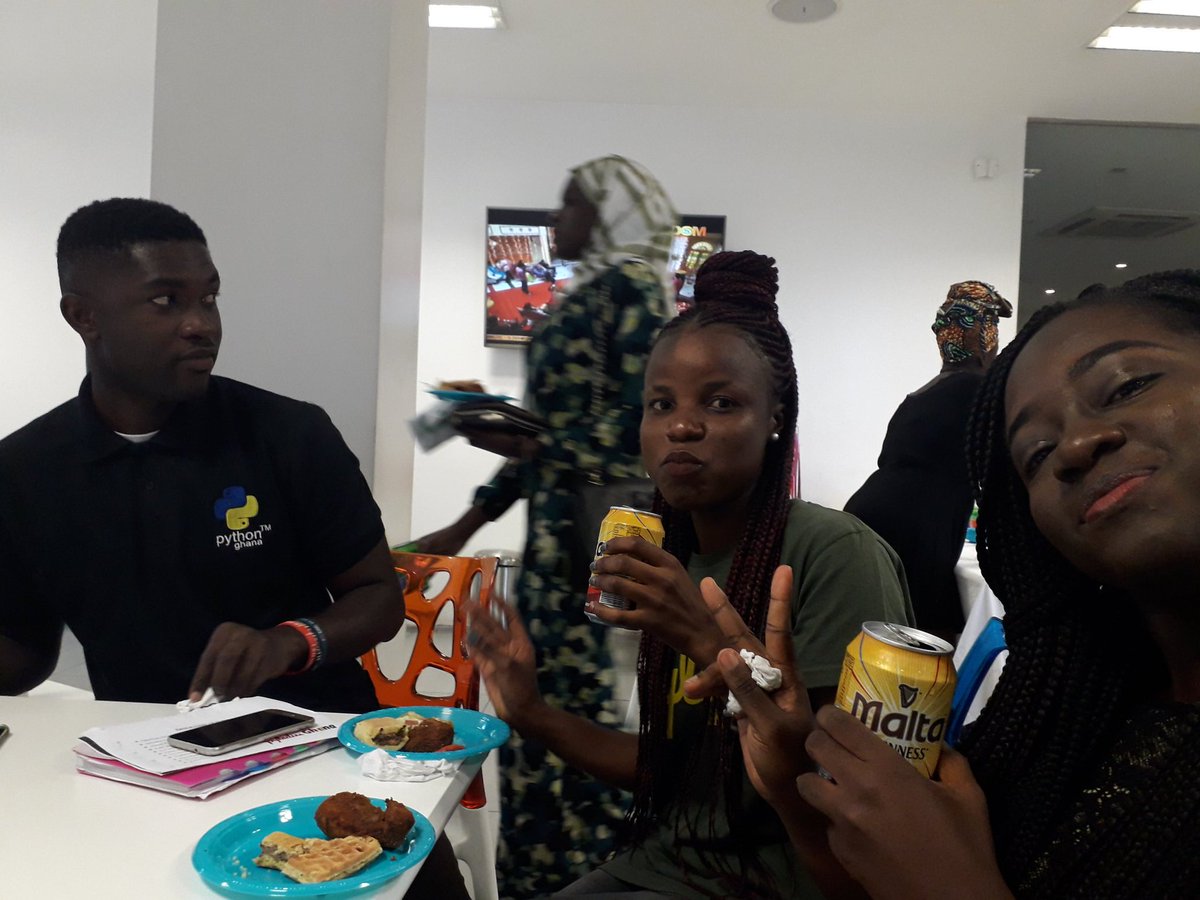 van_otchere's tweet photo. #pyfood #pylicious an awesome meetup it was @PyLadiesGhana https://t.co/emUbI6kSoE
