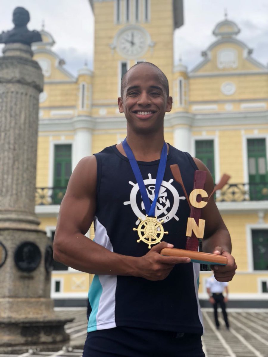 Victorcesaarr's tweet photo. Eternizado na história deste CN... REMO 17 ☠️...
Equipe incoparada ?
Todos sabem qual é !!
Sou eu muito prazer , sou o REMO ESCALER!!😈☢️🥇🏆🎉#BARRETE #OURO #CORO #AVISALÁQMEUBARCOTAPIKA https://t.co/zApnPRyo1X