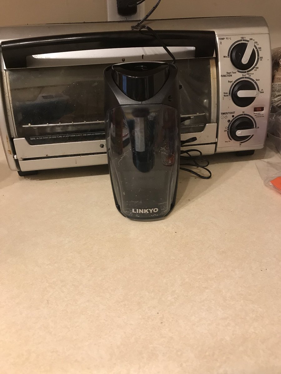 MsECerra's tweet photo. So excited that I finally got a good pencil sharpener that I had to test it in the closest socket...my kitchen #nerdyteacher https://t.co/VcW58GYkta