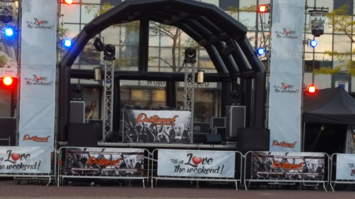 "We all Love the Weekend" dienst in Oud Beijerland. #knvehbohelpt