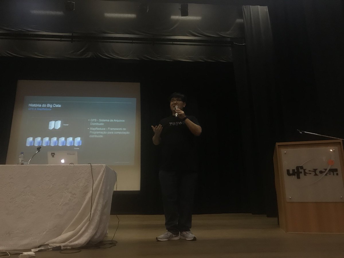 fabiovelloso's tweet image. “Integração entre as tecnologias de Big Data e Machine Learning” com @claudio_seidi  no 17 É dia de Java @soujava @eDiaDeJava @ufscaroficial #java #soujava #ufscar @cloudera