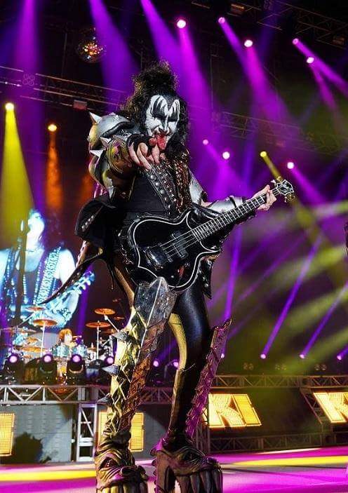 Happy birthday  Gene Simmons!!! 