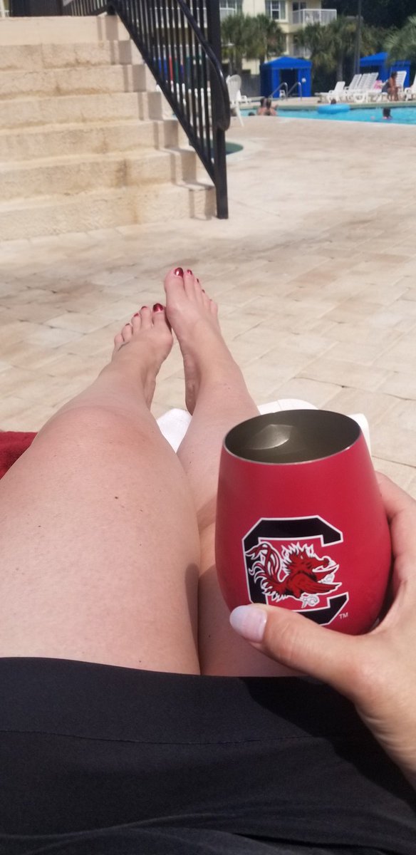 gamecockgirl71's tweet photo. Thank ya.. #poolinit https://t.co/BXNIdjTdvW