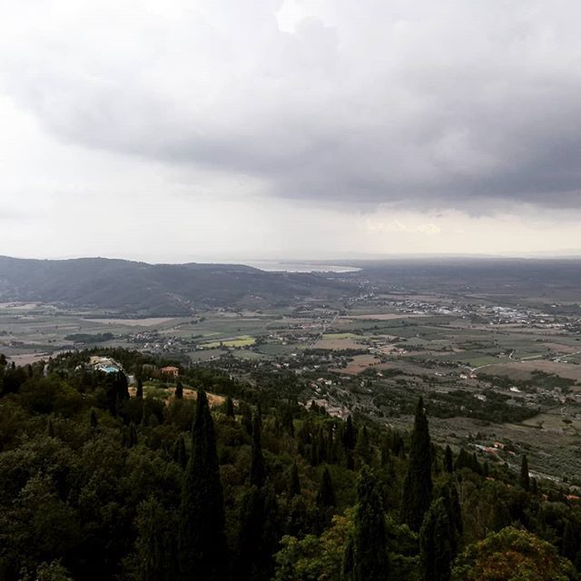 Riders on the storm #tuscany #landscape