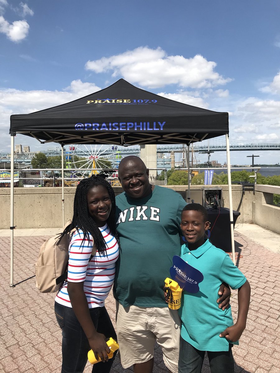 PraisePhilly's tweet photo. #SoundsOfInspiration is about to kick off! Bring your friends and family for our free concert!!!! https://t.co/B6BMNSrGGT