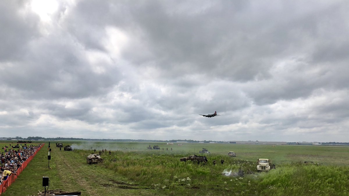 The WWII air and ground battle re-enactment really draws the crowd to the fence. #FeelTheThunder