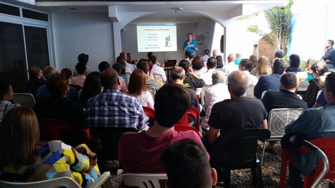 VenteVenezuela's tweet photo. ¡#Vente crece y se forma! A casa llena nuestra sede en Caracas para la actividad #PilaresVente con @VenteFormacion y @VenteMiranda. 

¡Creemos en las ideas de libertad! https://t.co/amFYTwRJG3