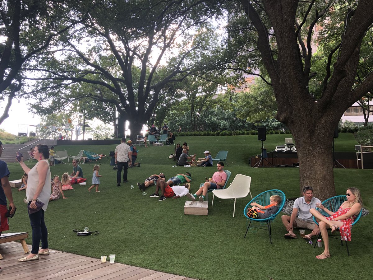 RealAleAustin's tweet image. Fancy yourself a Corn Hole champion?! Come test your skills at @faregroundatx at their “End of Summer” party’s in the garden... even if you suck at Corn Hole, everyone wins in Real Ale Plinko! Come hang, rolling til 8:30pm.