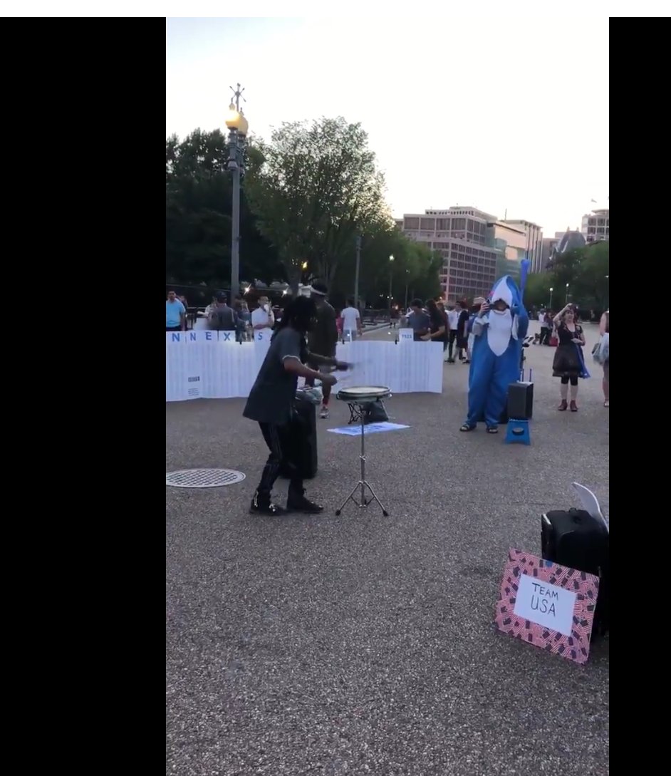 RachelMcGonagi1's tweet photo. @ProgressShark @AnnexSign @yaddiya @dailykos A few screenshots of the videos from the #KremlinAnnex Protest Day 41, Malik Dope Drummer and a #ProgressiveShark keeping time. https://t.co/qVVx3xF3IO