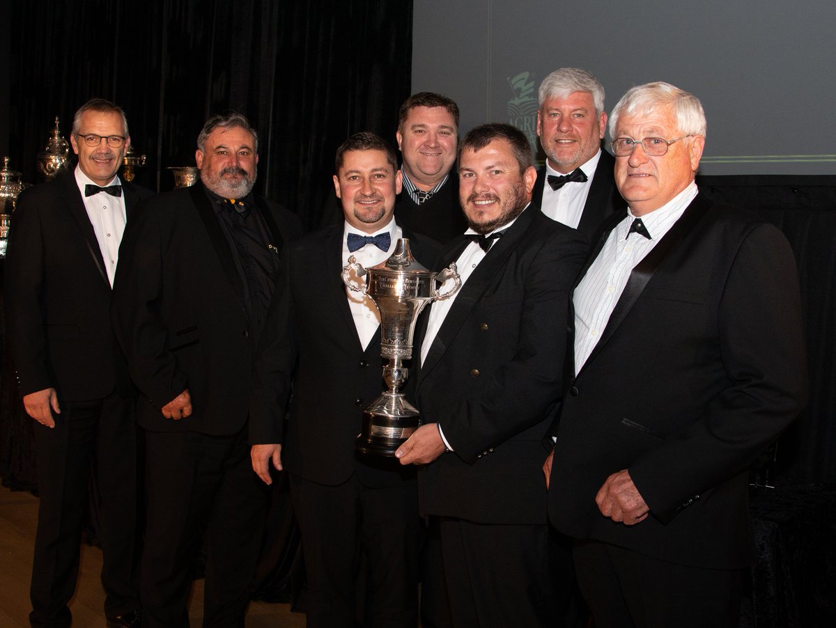 sayoungwine's tweet photo. #SAYWS2018. SA Champion Shiraz . Well done @DarlingCellars (Wooded) https://t.co/zITFgItdog
