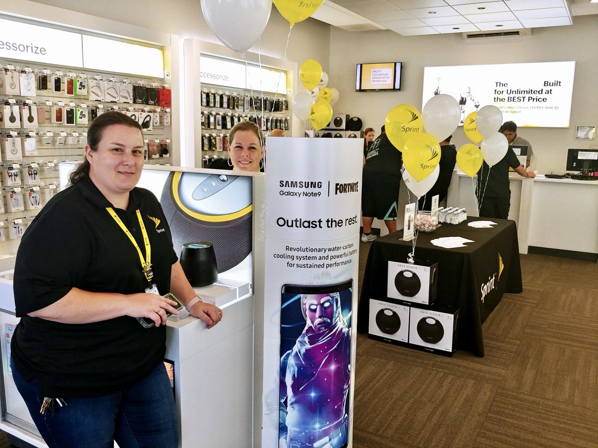 A bigger screen for better gaming. Check out the new Samsung Galaxy Note9 at Sprint. Ask Christina and team about 50% off on Sprint Flex. #Fortnite   sprint.co/2BEJJN3