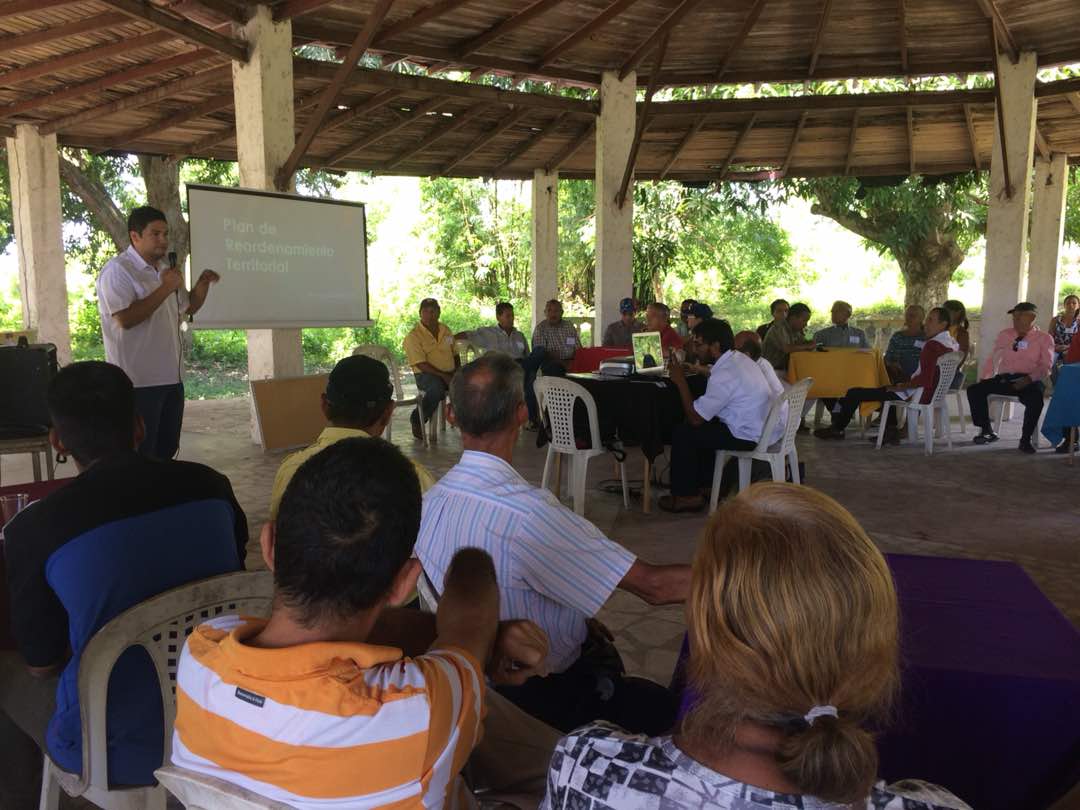 yaracuyaldia's tweet photo. #25Ago La fundación venezolana ciudadanía e integración (FUCIT) realiza mesas de trabajo para proponer la creación de un nuevo municipio en #Yaracuy compuesto por las parroquias Albarico y Marín- San Javier https://t.co/NgslpJWjdc