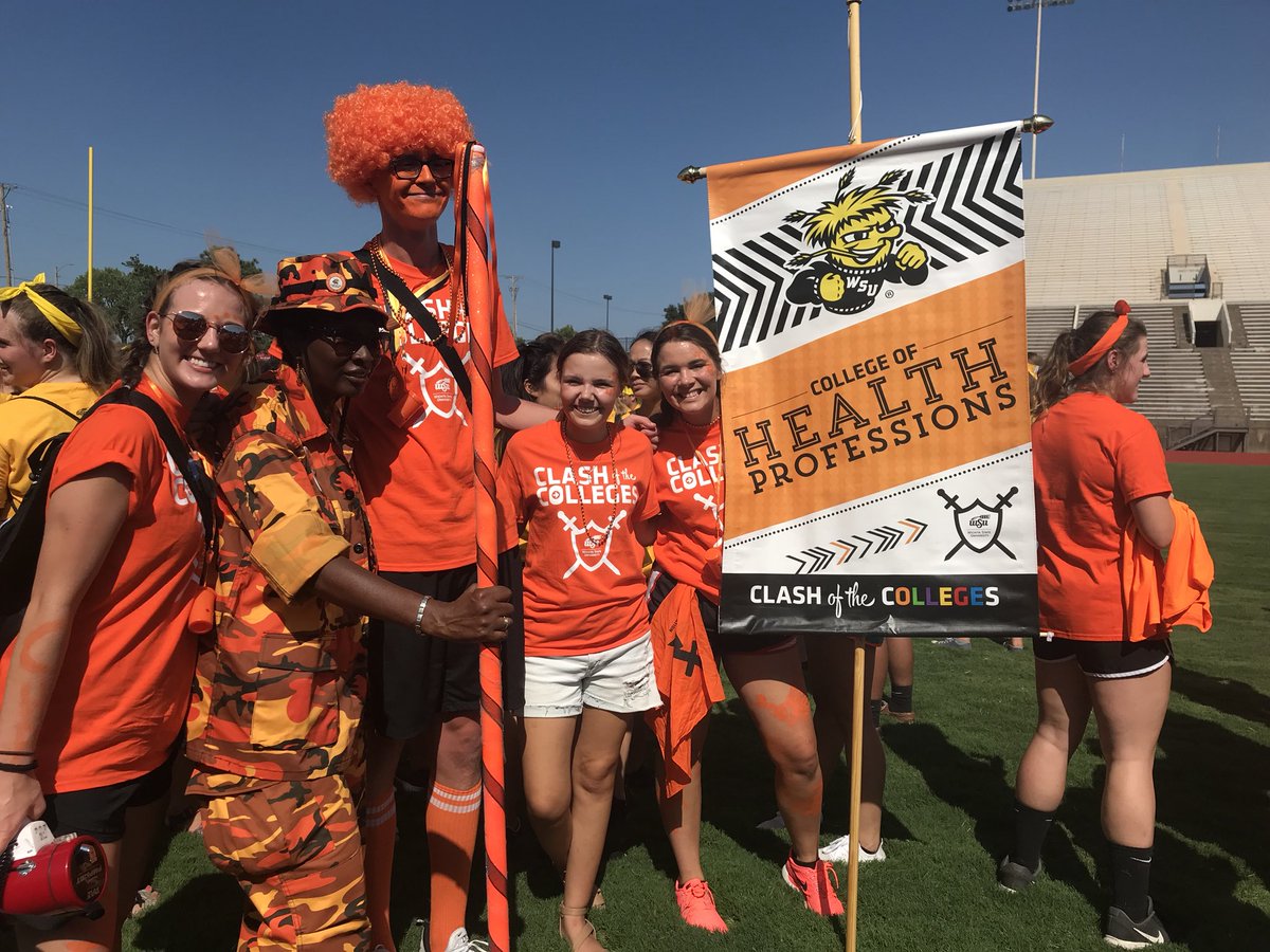 TMSydneyK's tweet photo. Who are we? CHP!!! Who are we? CHP!!! How are we? HELLA SICK!!!🧡🖤 https://t.co/i3Y5bbWqUx