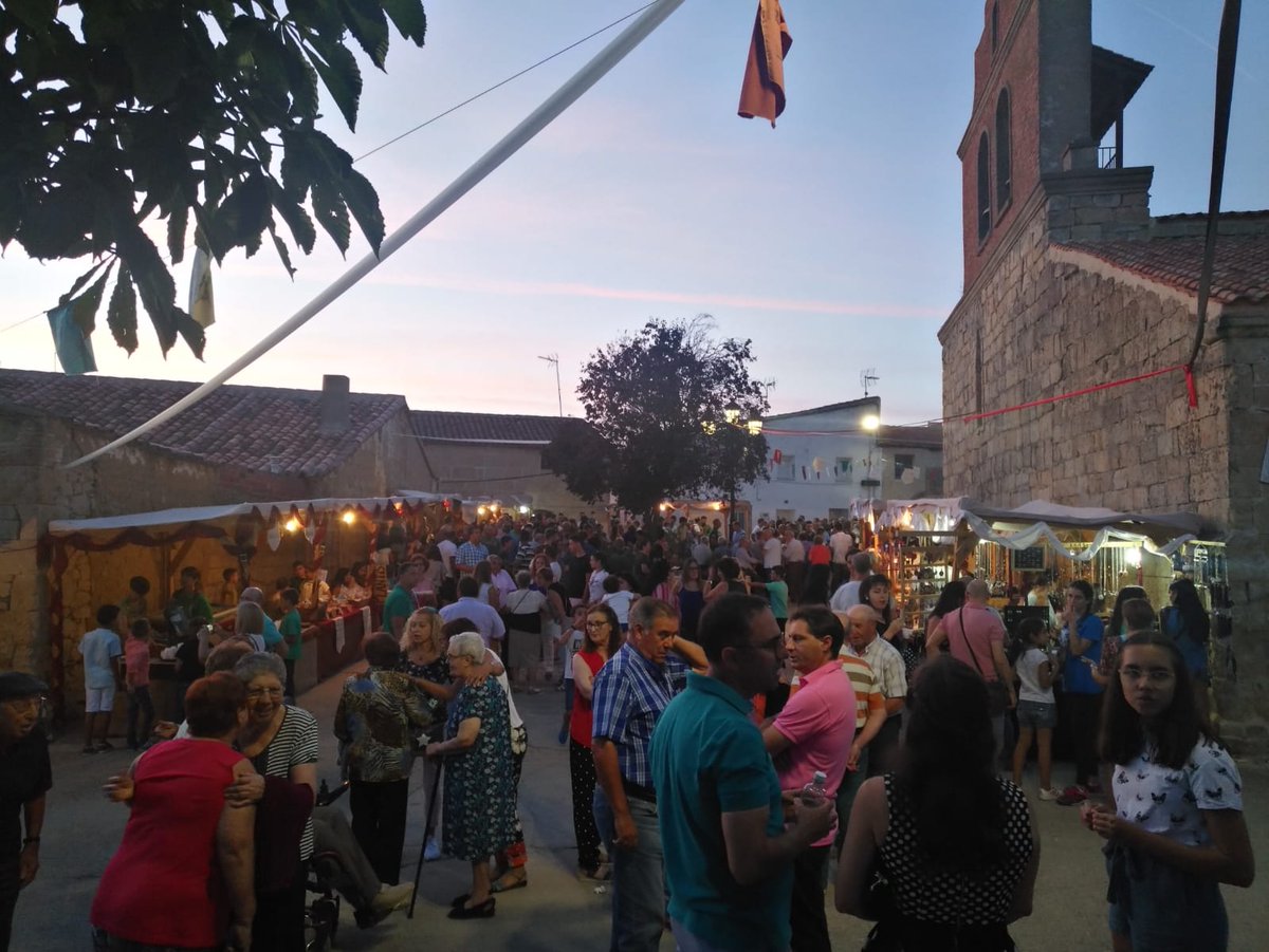 Zamora3punto0's tweet photo. XV edición del #MercadoRomano de #Fuentespreadas
https://t.co/TkPQK0j1QL
#Cultura #Provincia https://t.co/FNfkWPDkYZ