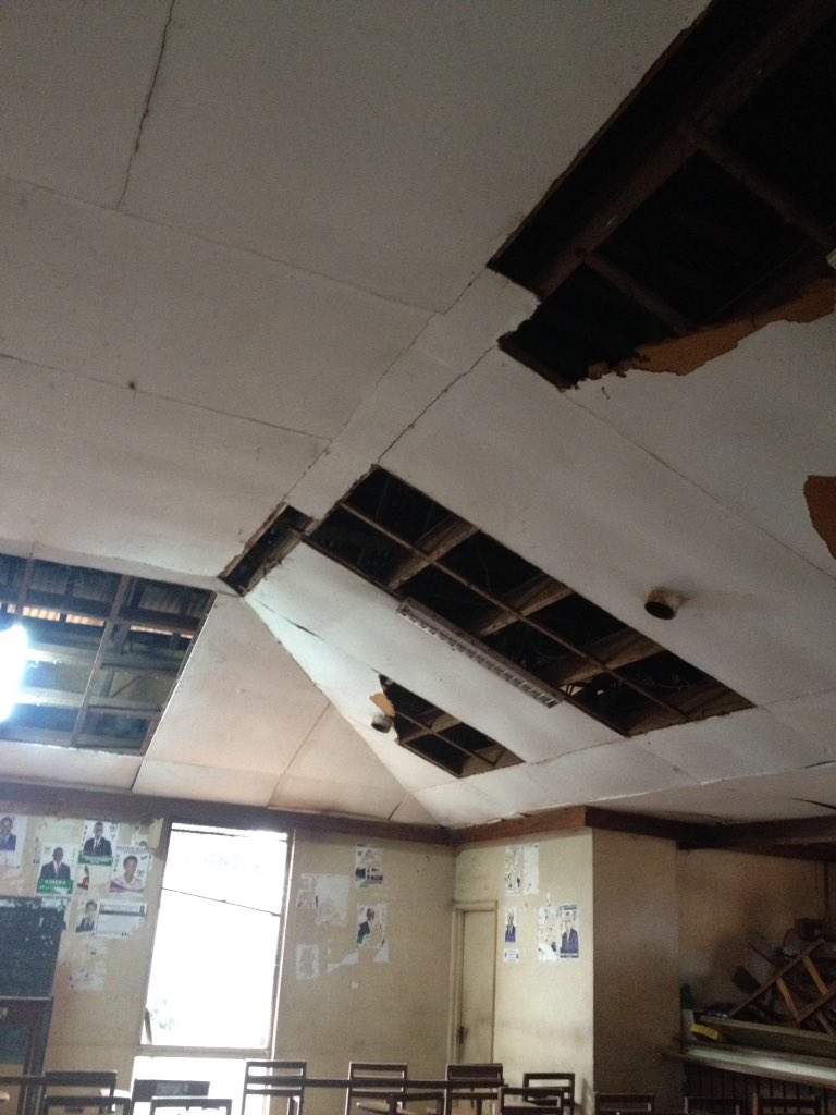 Behold, #CCE lecture theatre. despite several letters and requests to the relevant university authorities to have it fixed, it remains dilapidated and inhibitable.  Shall we respond only to "hooliganism" to fix it or when the roof hits a student dead?
@MakerereU <a href="/ProfNawangwe/">Barnabas Nawangwe</a>