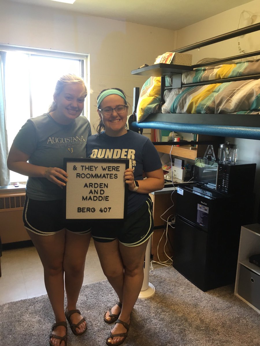 JackrabbitFans's tweet photo. Yes, they are indeed roommates. #moveinday2018 https://t.co/usyiT7gztq