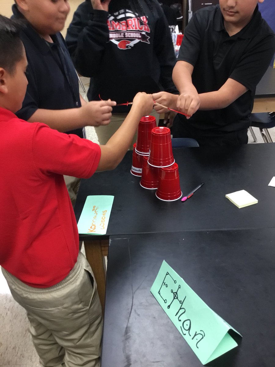 Mr_Posada_'s tweet photo. First week of school and had student team building activities with making concept maps relevant to Science. #AISDMSciFam #HambrickMS #Science #EngageStudents https://t.co/1mE9hpdhdI