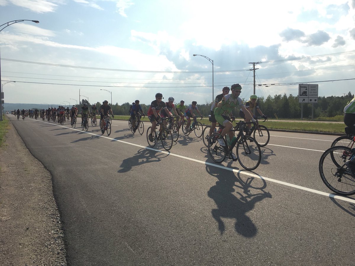 paradily's tweet photo. 170 personnes ont participé à l’épreuve cycliste du parc des Laurentides, un trajet de 185 km entre Stoneham et Chicoutimi. #rcsag https://t.co/48hjn7REGE