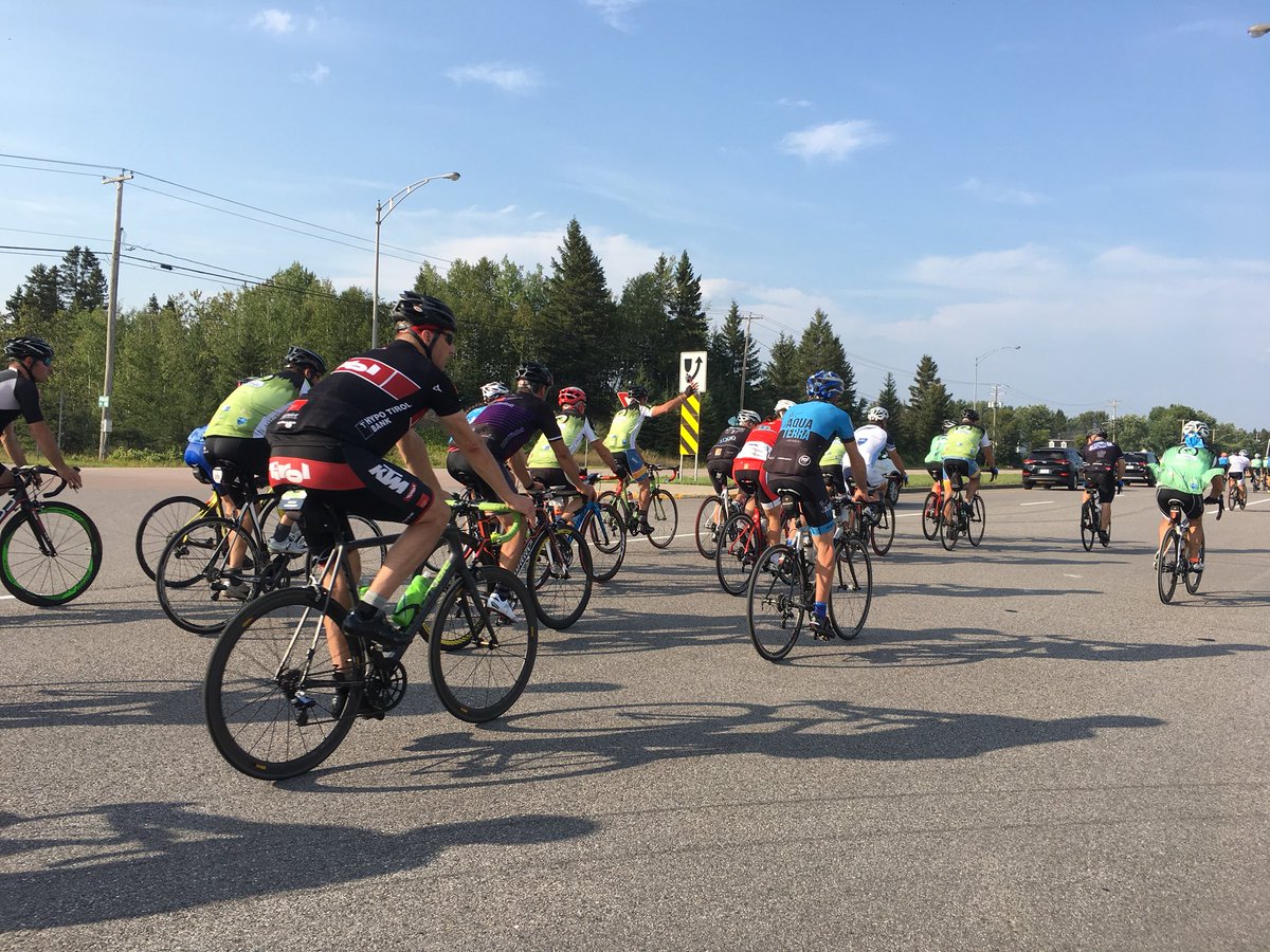 paradily's tweet photo. 170 personnes ont participé à l’épreuve cycliste du parc des Laurentides, un trajet de 185 km entre Stoneham et Chicoutimi. #rcsag https://t.co/48hjn7REGE