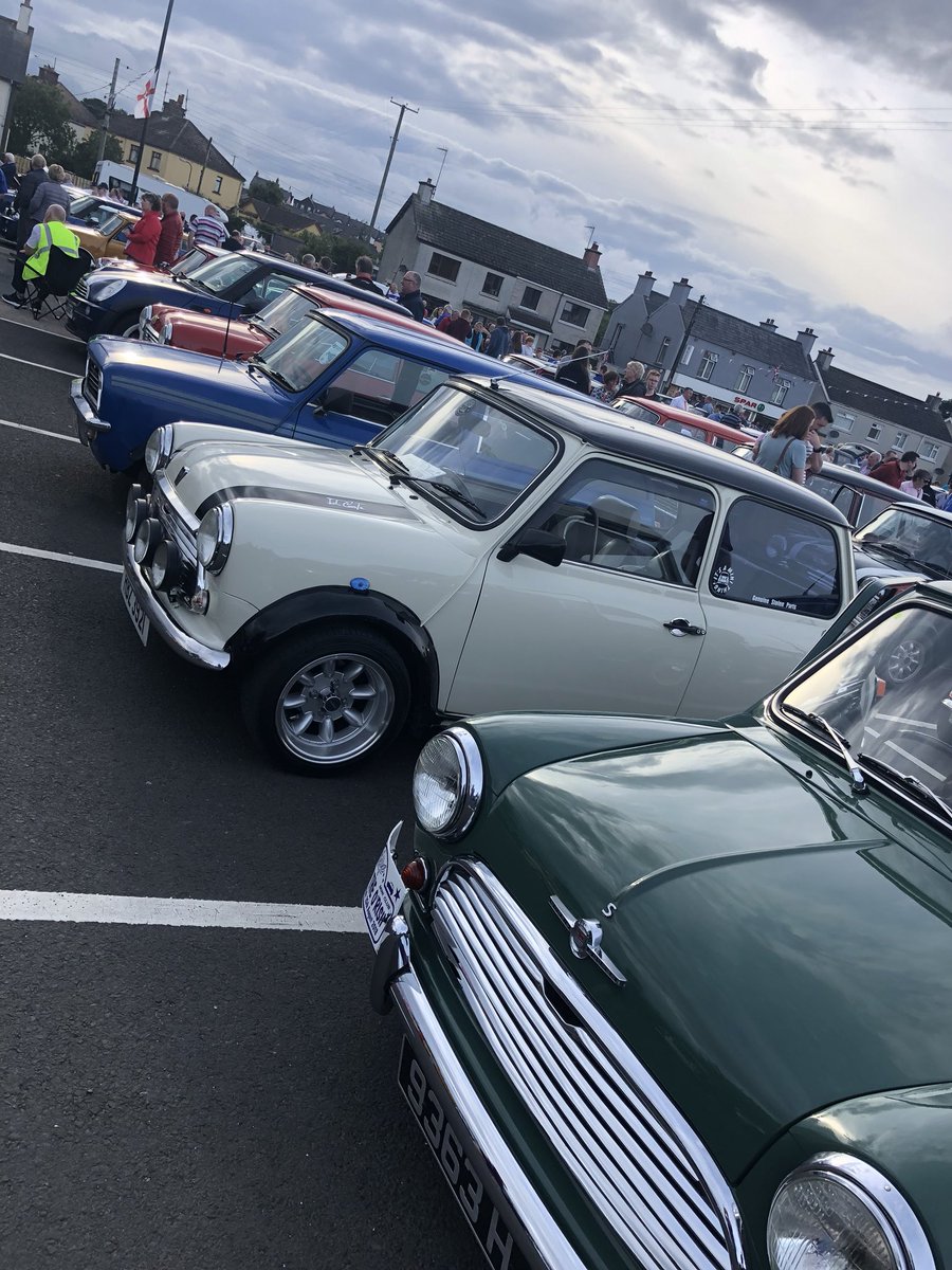 Morelli_1911's tweet photo. Great turnout @BushmillsGlobal for the 2018 Dash of the O’rish. We had great fun judging the best minis &amp; best fancy dress. Can’t wait for the @Morelli_1911 Italian Ice Cream Job tomorrow in #Portrush https://t.co/UCZR4IItyO