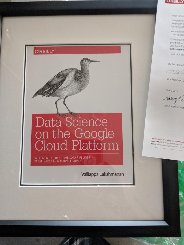 lak_luster's tweet photo. A lovely gift from @OReillyMedia -- you can buy the book here: https://t.co/inDGgmS2CZ https://t.co/dgZd79q6gT