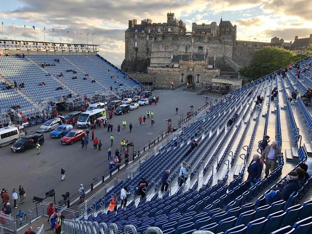 midlothscouts's tweet photo. Had a great time volunteering at The Royal Edinburgh Military Tattoo over the past few weeks. Congratulations to all those involved for another great year (Callum - DDC) https://t.co/DXWSMlcewV
