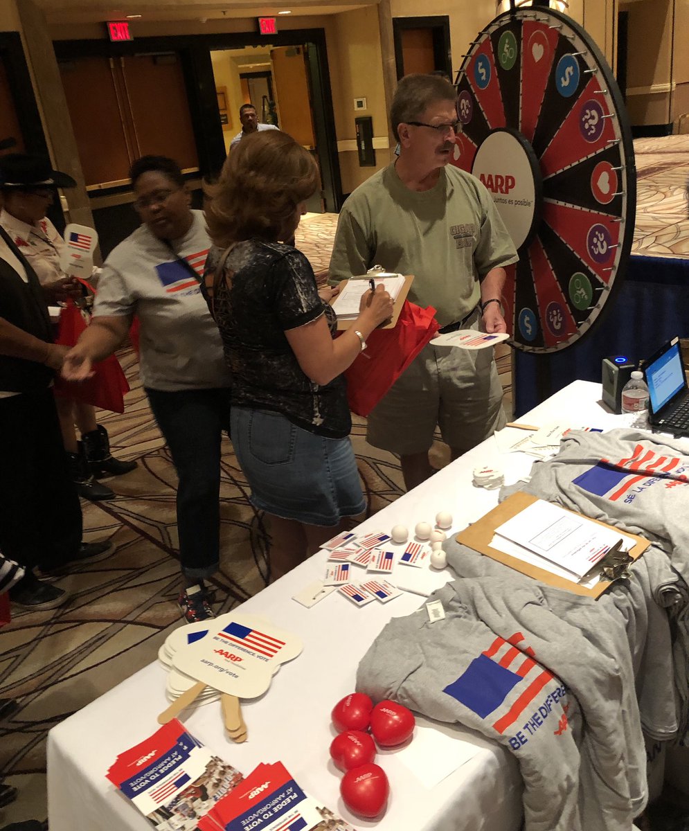 ypena023's tweet photo. Day 2 @VegasTejano with our @AARPadvocates @AARPenEspanol messages #bethedifference #vote #seladiferencia #vota & #saluddineroyamor • With the best on-site team ever @AARPNV & @aarp #MulticulturalLeadership Team #JuntosEsPosible https://t.co/64SrFfEqH6