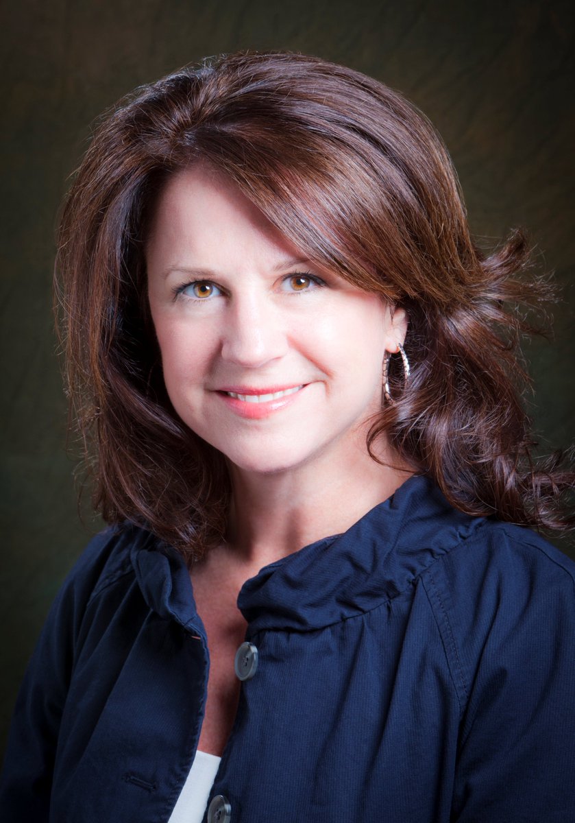 PRSAFellows's tweet photo. President of the PR Studio, @jgprstudio is a past president of @prsageorgia, earning Shining Star and Luminary Star awards for her exemplary work and service, and was local chair of 2015 #PRSAICON in Atlanta. Welcome Jennifer Lane Grizzle to #PRSACOF! @seprsa @PRSAFellows https://t.co/TAeN2IEiAo