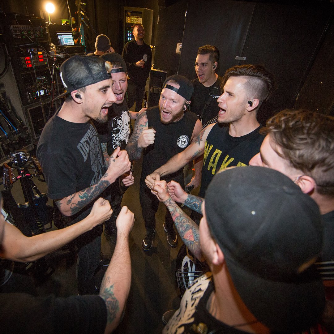 _iamdarkbloom's tweet photo. family... @wecameasromans https://t.co/DVPJY9PW6N