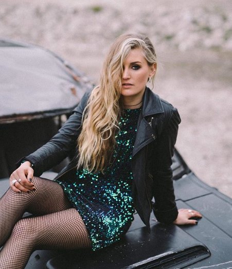 🐝🦋Holly Sophie Barton🦋🐝 (@hollybarton_x) on Twitter photo 