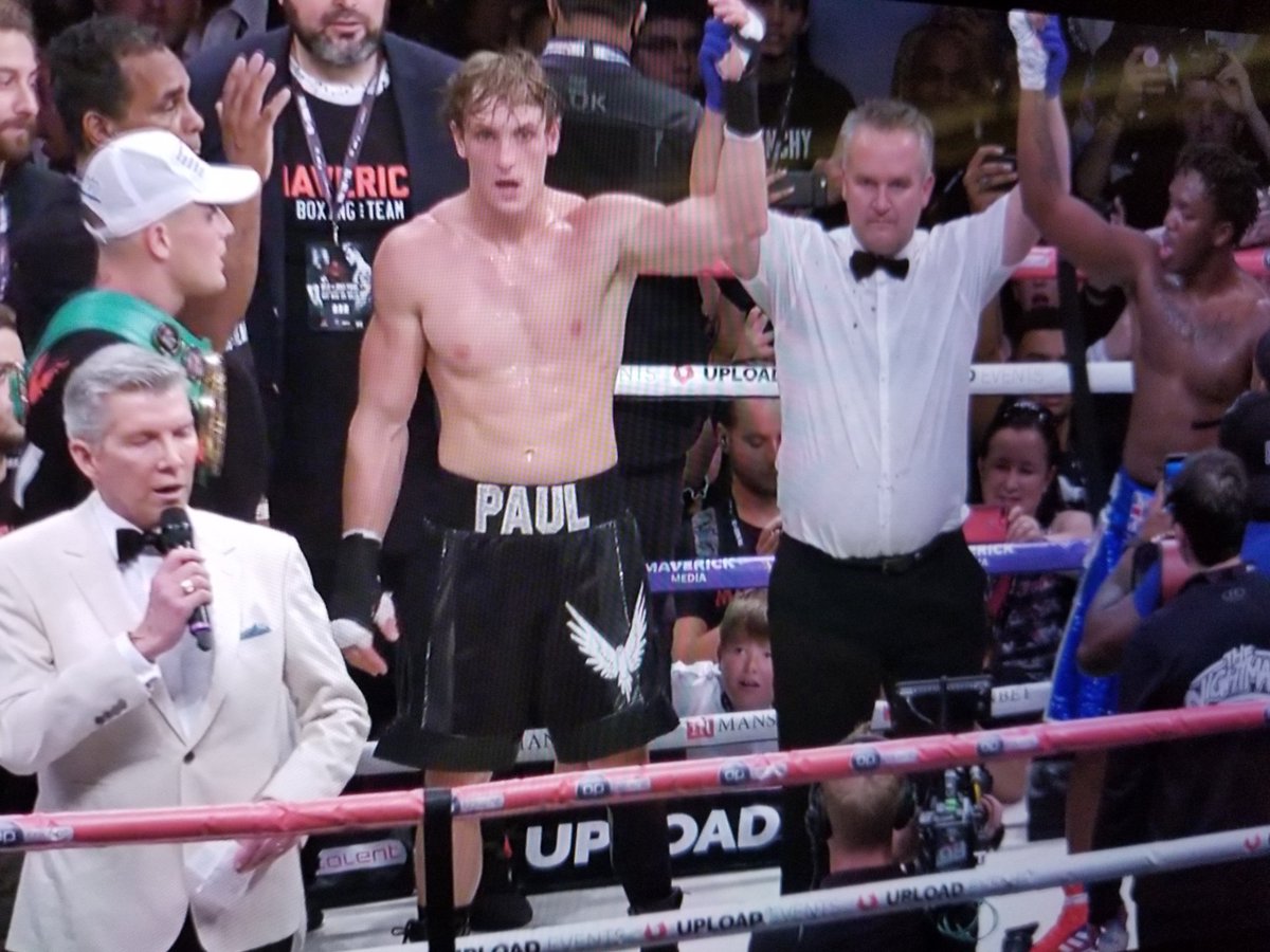 FealtyThoughts's tweet photo. Wow #MajorityDraw I know #KSI & #Logan have to be beyond let down but heck a #Rocky2 style rematch sounds good... hopefully they will take their time to train and not be tired by round 3 lolol #GGWP #KSIvsLogan https://t.co/mVFLKUsALI