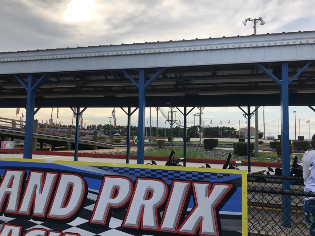 MsMeMaHa's tweet image. This is my view for the foreseeable future.
Survival mantra:
I’m a good Mom
I’m a good Mom
I’m a good Mom 

#OceanCity #Needbooze #Almosttimeforputtputt