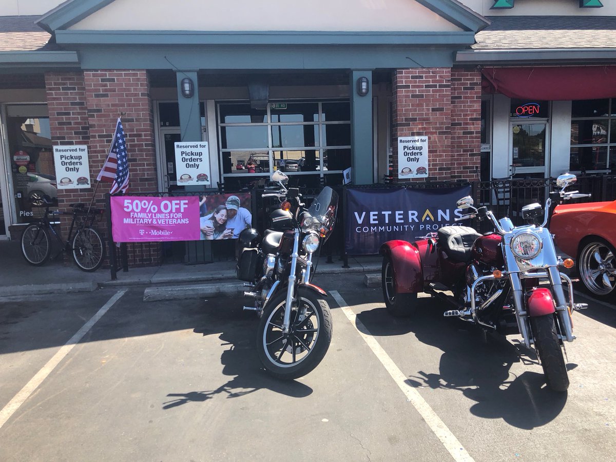 We get to present our amazing deals at the #VeteransCommunityProject! @sbratto88 @Kenyadunn12