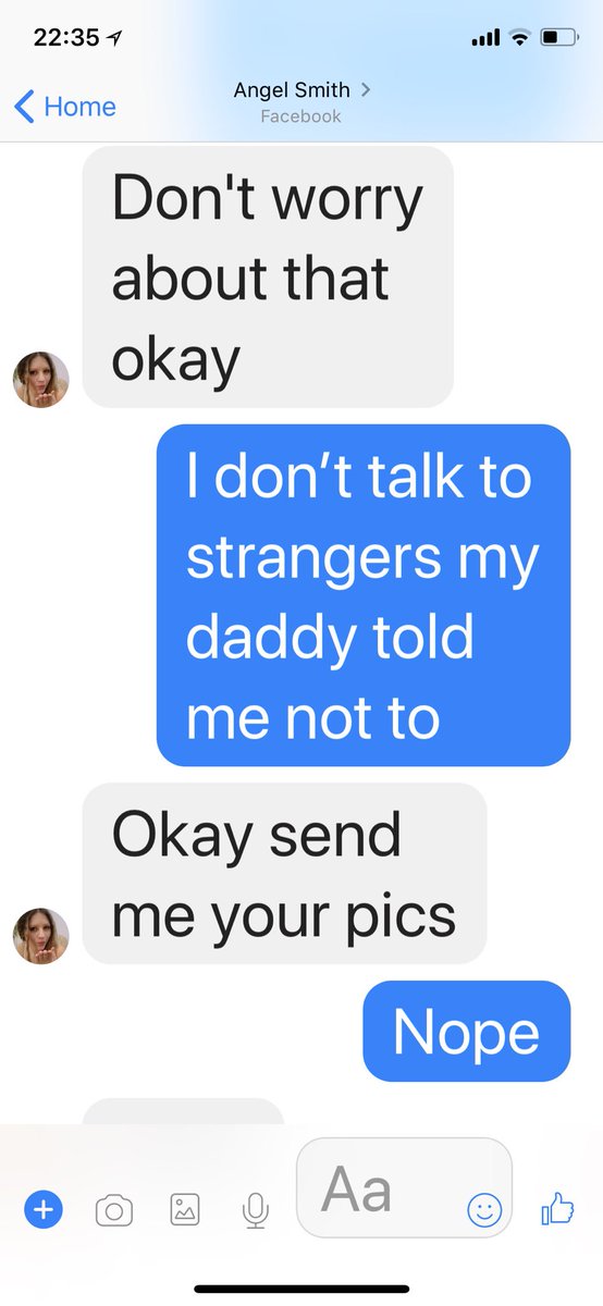 woodsphil's tweet image. So a random woman who’s not a #Facebook friend messaged me earlier, showing just what a bunch of weirdos there are on Facebook, hope you like my responses 😂😂 #SocialMediaFail #Fail