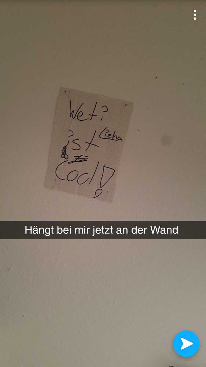 byWeti's tweet photo. @L1zha_ @ItzZoee Ehrenplatz😂 https://t.co/wuDoECNLqD