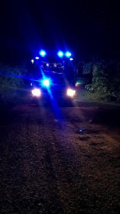 tvp_mk's tweet photo. Officers from #MKNorthNHPT out on #OpDrover tonight found this fire pit at Little Linford Lakes where drums of cooking oil and other kitchen waste had been set alight. Concerns of hazardous fumes so @Bucksfire called and fire put out. Please dispose of your waste properly! #P0968 https://t.co/Y8KLV08pk7