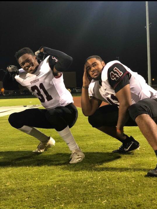 TtotheJ12's tweet photo. The Senators played well and got their first “W” for the 2018 against Athens HS. 30-21...Loving the smile on my son’s and his teammate’s faces. #Havefaith #Putinthework #Trusttheprocess 😀❤️🏈 #DP31 #XH41 https://t.co/eyCKy7dJDR