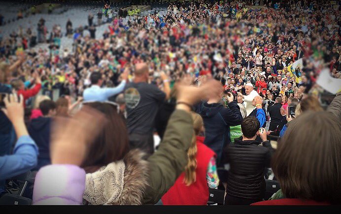 Emotions ran high as Pope Francis joined us this evening at Croke Park. This captures a moment where I felt humbled &amp; proud to be part of our Church. We need to look after our Catholic families - they keep our Church strong! Thank you <a href="/Pontifex/">Pope Leo XIV</a> 🙏🏻 #faithhopelove #papafrancesco