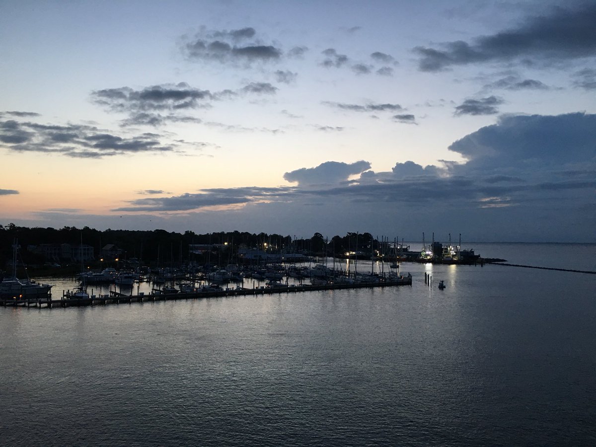 AhoyBaker's tweet photo. Great people, nice people @OrientalNC @VisitOrietnalNC love this place! #SailingLife #sailing #boatinglife #bakersails https://t.co/moVxqFsisa