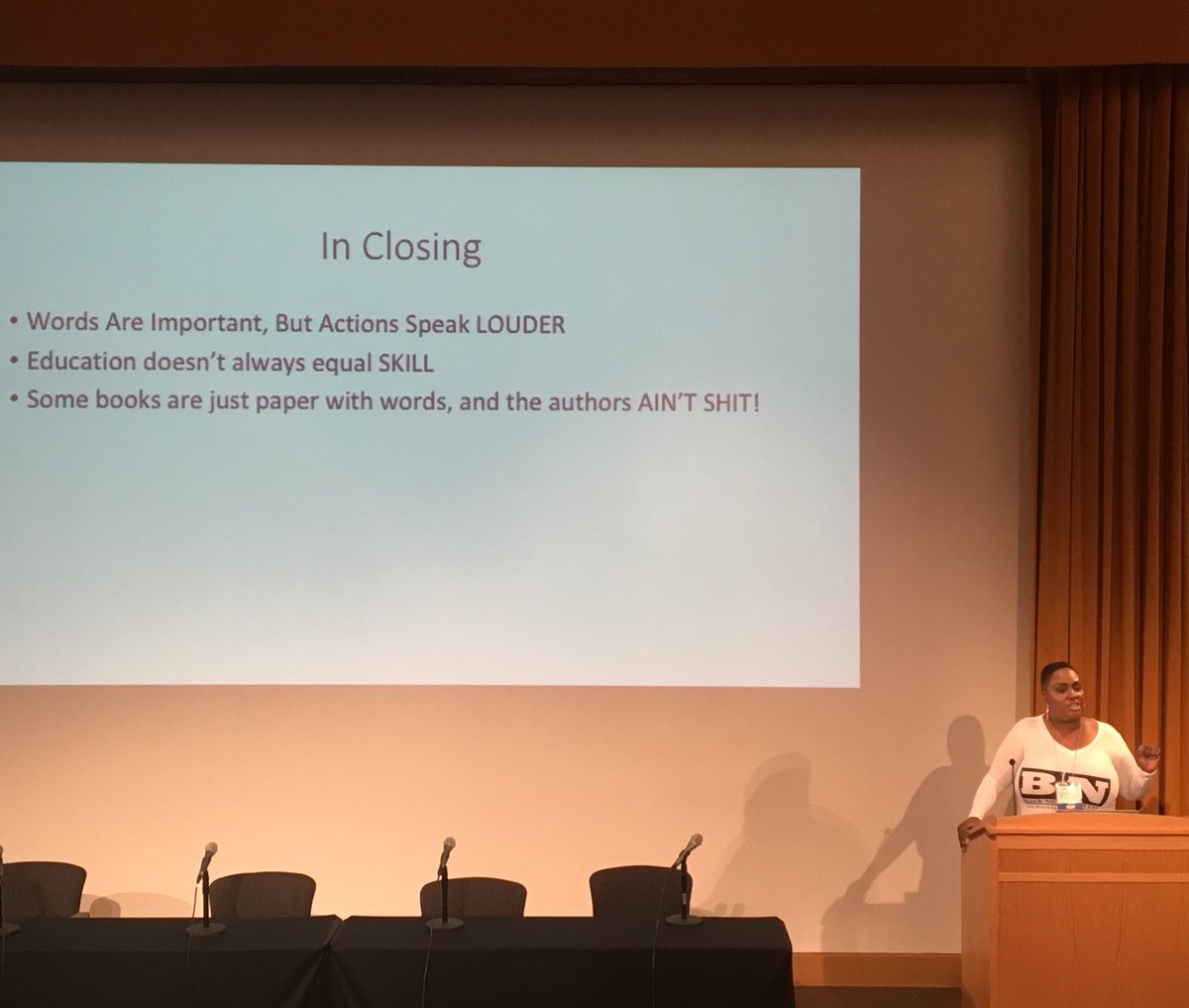 secularsoup's tweet image. @mandy0904 THIS is how you close out a speech!! ❤️ #SWWork