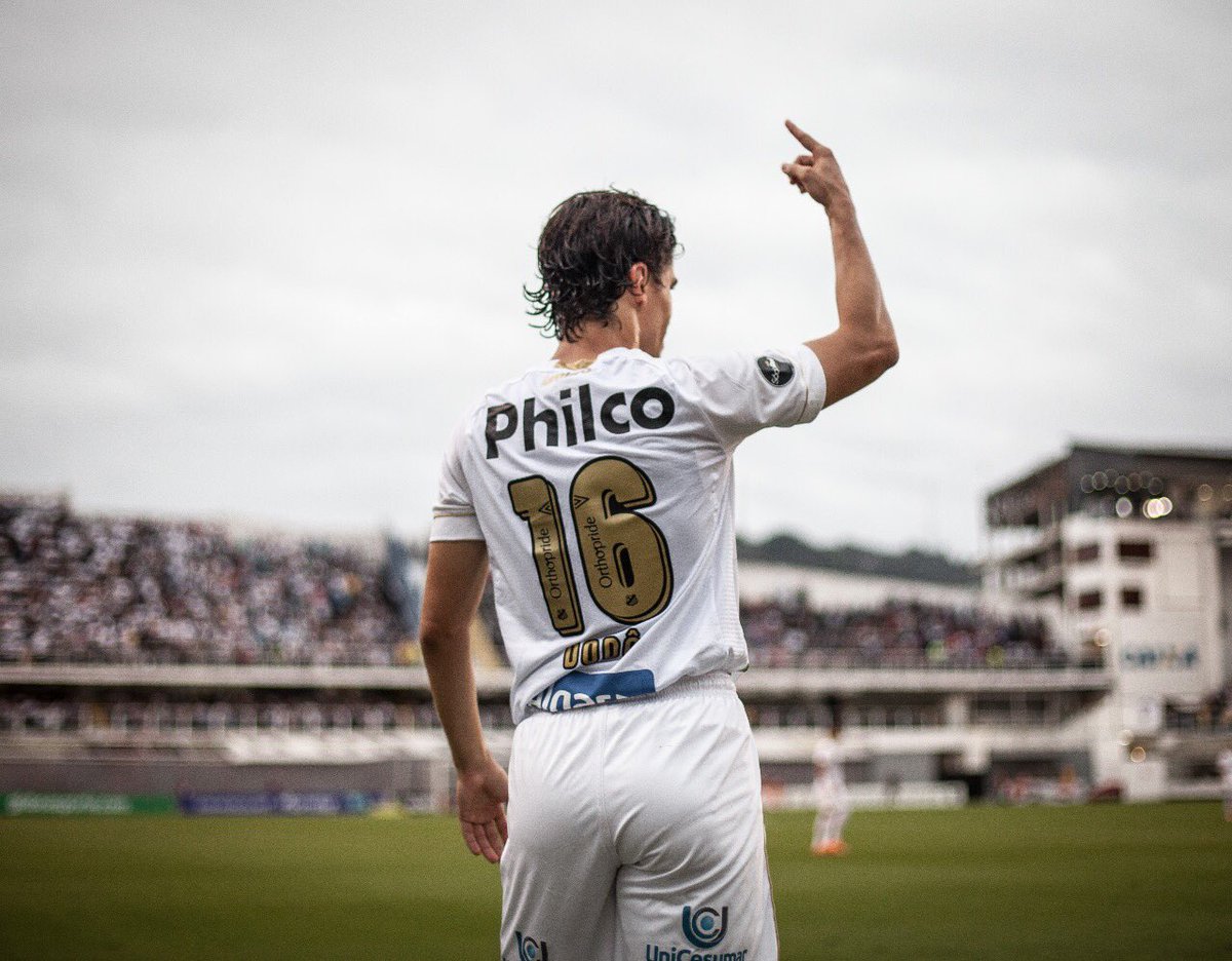 dodopires's tweet photo. + 3 pontos, e continuamos subindo! 👆Vitoria para o nosso guerreiro @GHenrique093 , boa recuperação irmão. #SANxBAH #Brasileirão2018 #SantosSempreSantos 📸 Ricardo Nogueira https://t.co/wIqDe86JaM