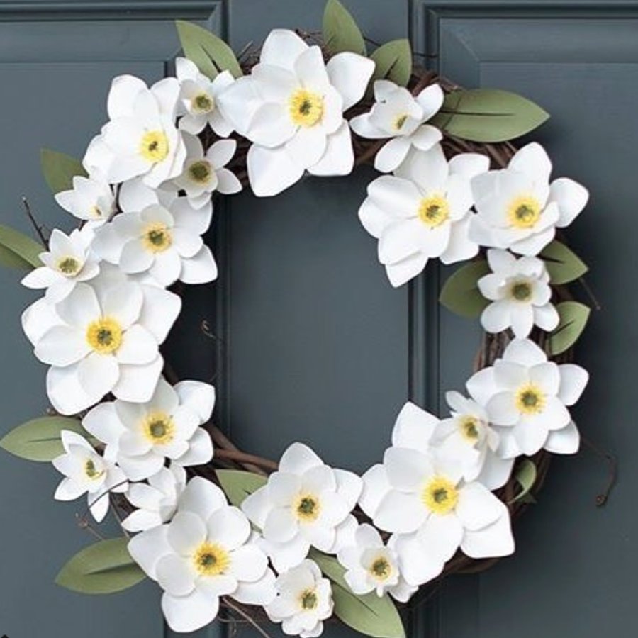 CrafterCuts's tweet photo. Fun Fact: Search "flower" in the @silhouetteam Design Store and filter by 3D to find loads of 🌺 designs! Then use your Curio, Portrait, or CAMEO to cut all the flowers!
#craftercuts #silhouette #DIY #craft #customdesigns #floral #floraldesign #paperflowers https://t.co/DUHTWsMOcv