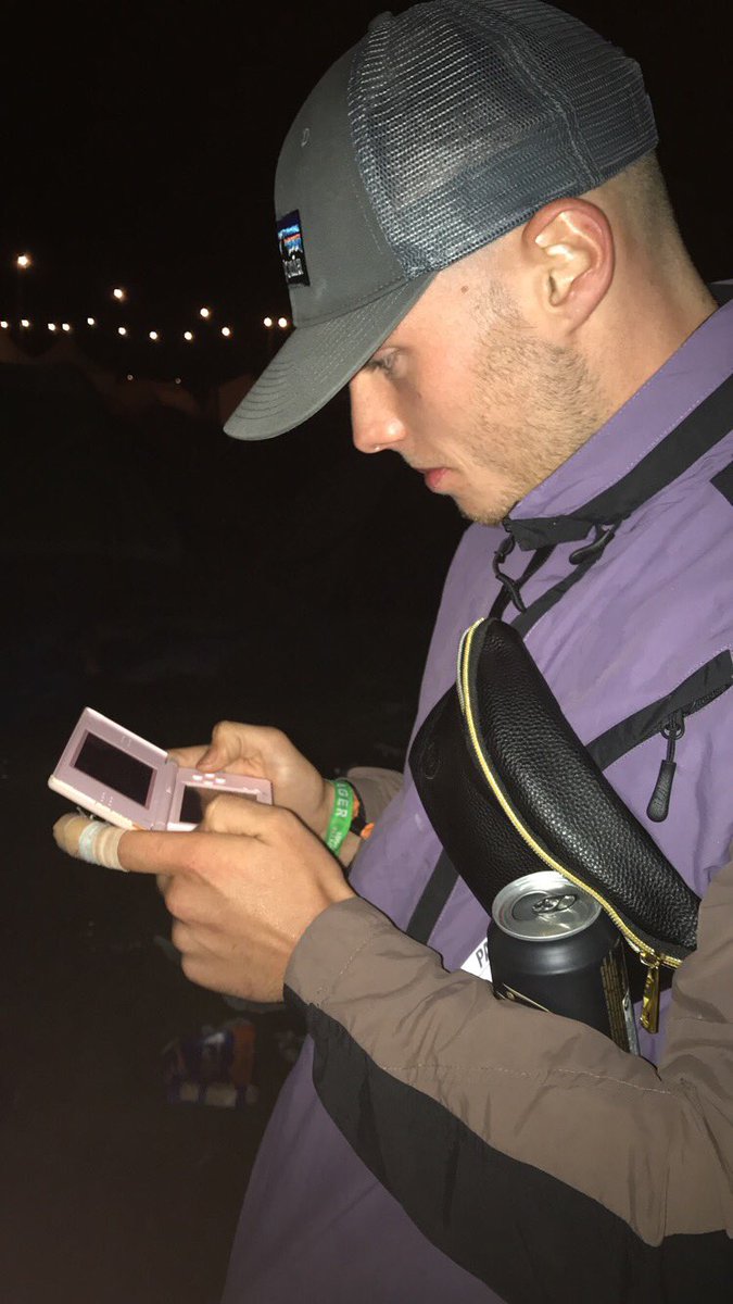 MattamanLaw's tweet photo. Just playing nintendogs 2018 #lostvillage #feedyourdogs https://t.co/Nz8veijaI3