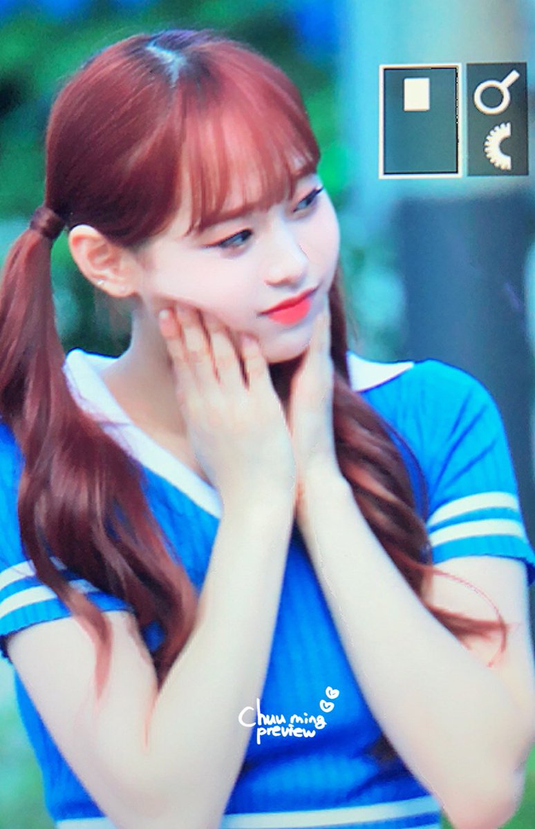S2_Chuu_ming's tweet photo. 180826 미니팬미팅 preview

말랑볼따구

#이달의소녀 #LOONA #츄 #Chuu #김지우 https://t.co/jQn5ROxUJN