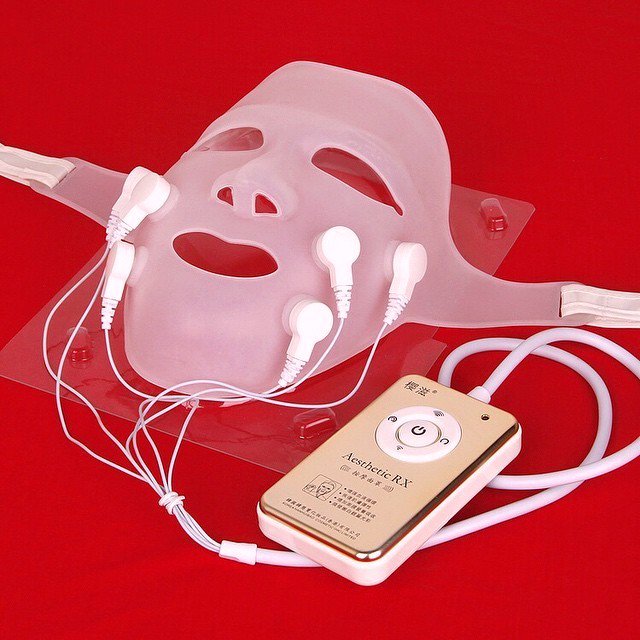 Live from Manchester HQ for the next 2 hours we have the Will &amp; Yousif show. Tune in at nts.live/2