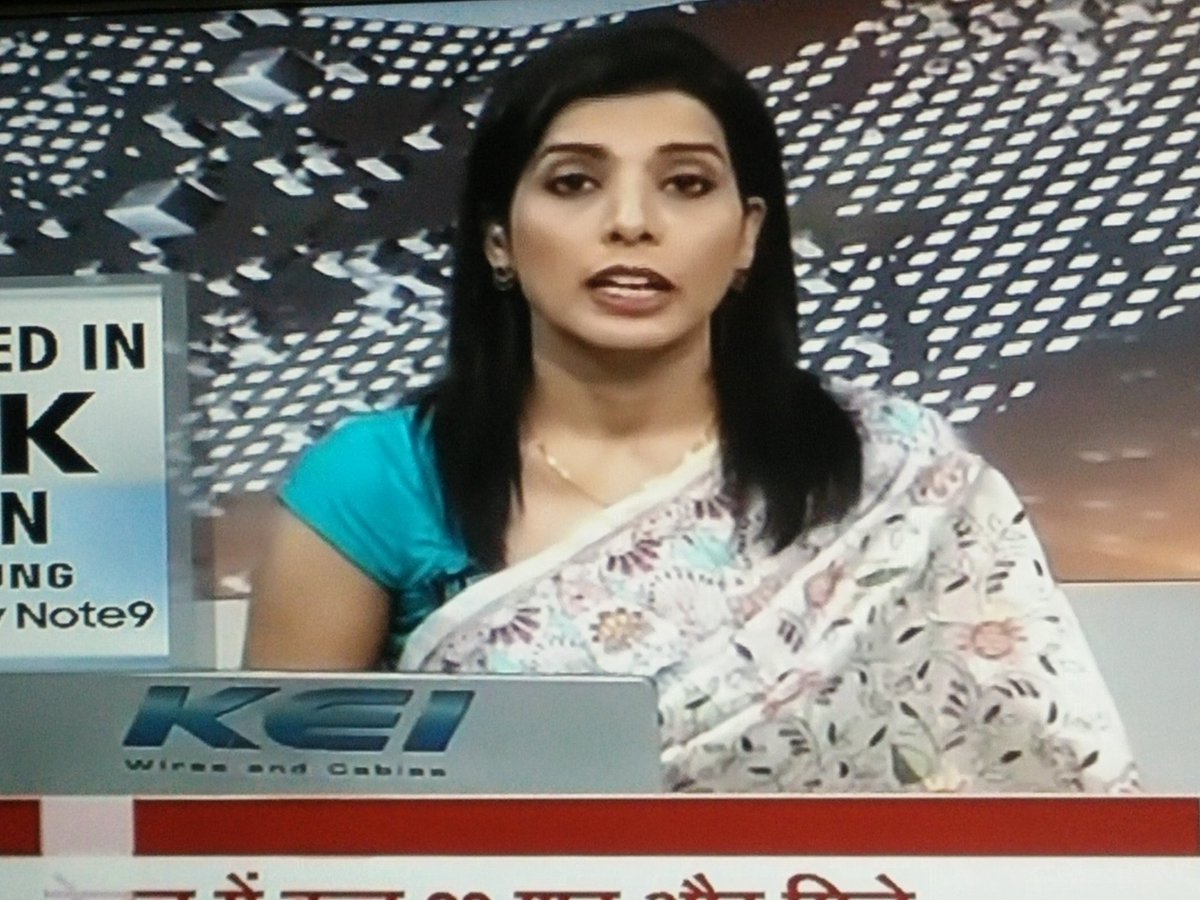 JyotikaSNaik's tweet photo. @RajputAditi best festive look in #saree for #RakshaBandhan ❤😍 start of festival season #sareelook #sareeday #sareeseason #sareepassion #sareesunday #sareemood #sareeanchor #sareeatwork #sareefashion #sareepact @ndtvindia https://t.co/0qAcaZgHCw