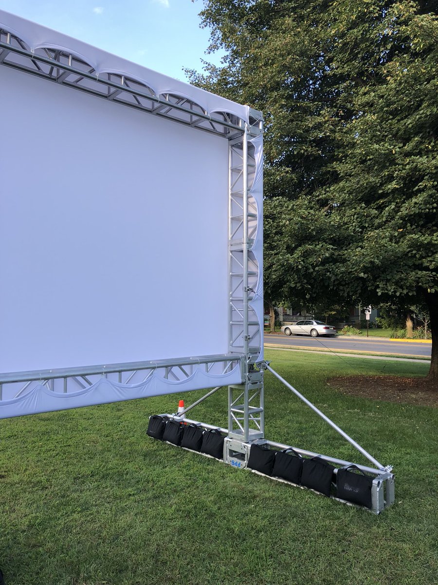 JPLilleyAV's tweet photo. We are all set for movie night at @DickinsonCol now bring on the popcorn!! #KnowItWorks #DoLiveBetter #MovieNight #AVUnderTheStars https://t.co/P5MKRdtnnT